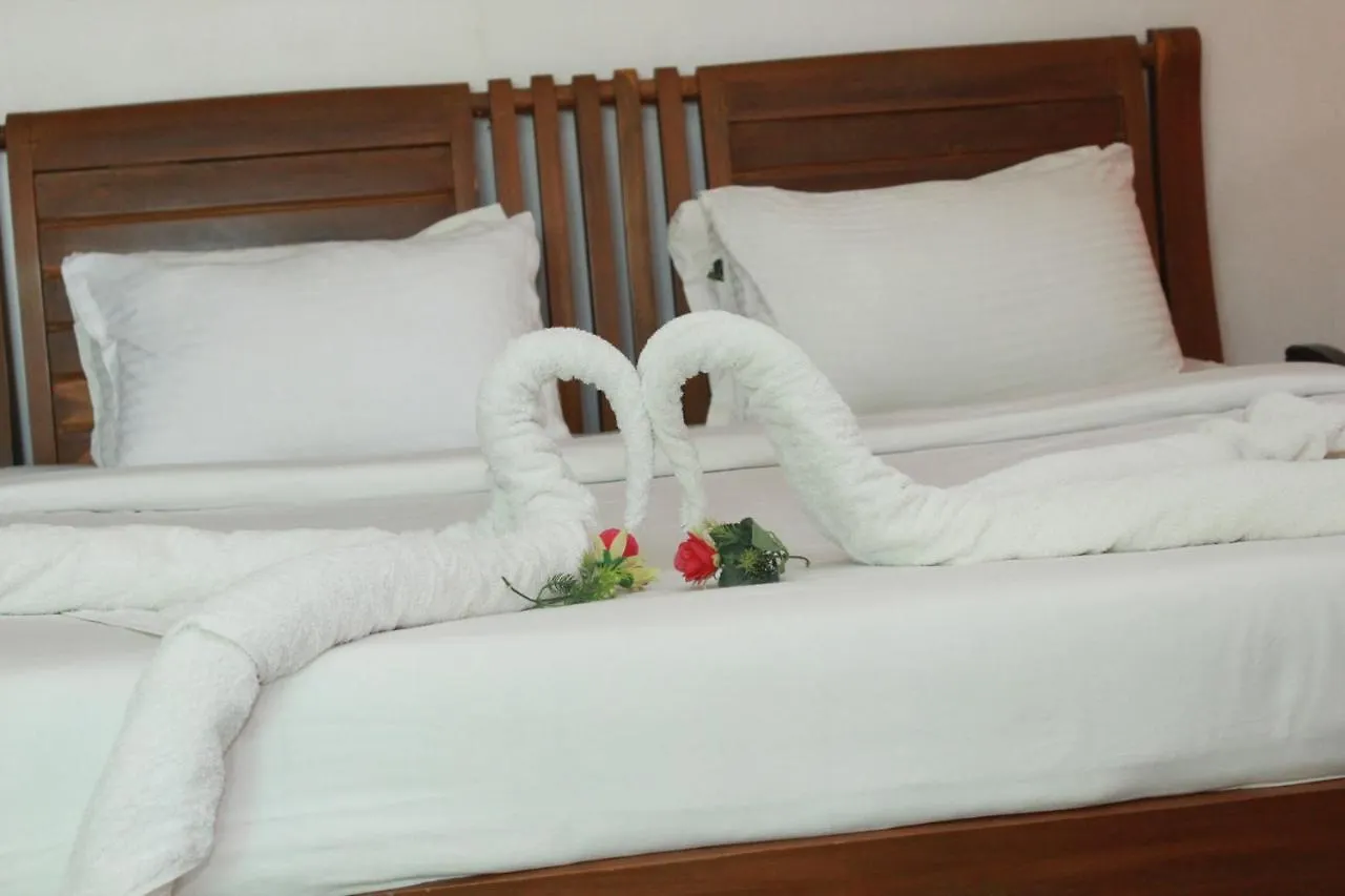 Lake N River Resort Munroe Island Mundrothuruth