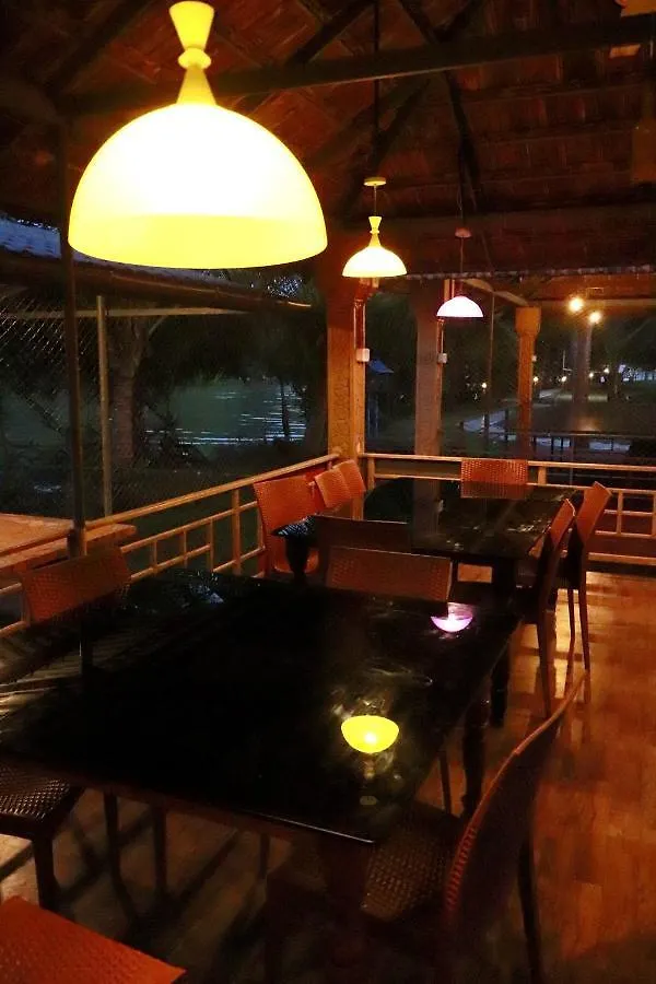 Lake N River Resort Munroe Island Mundrothuruth