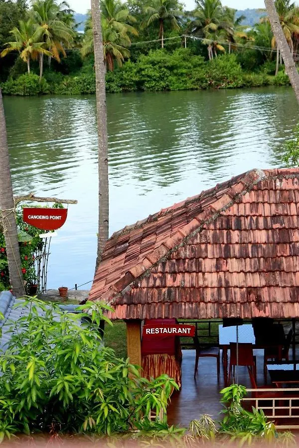 Lake N River Resort Munroe Island Mundrothuruth