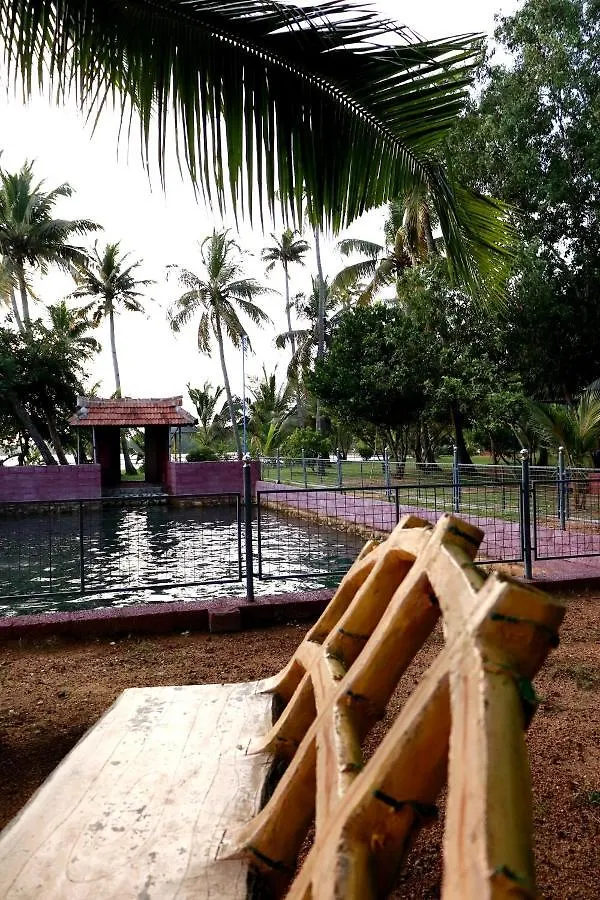 Lake N River Resort Munroe Island Mundrothuruth 2*,